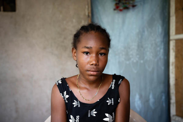 portrait of girl in Haiti